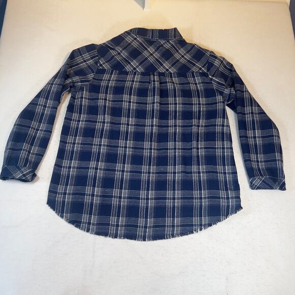 Democracy Button Shirt Woman Small Tunic Style Pockets Fringed Hem Thick Fabric - Picture 4 of 11